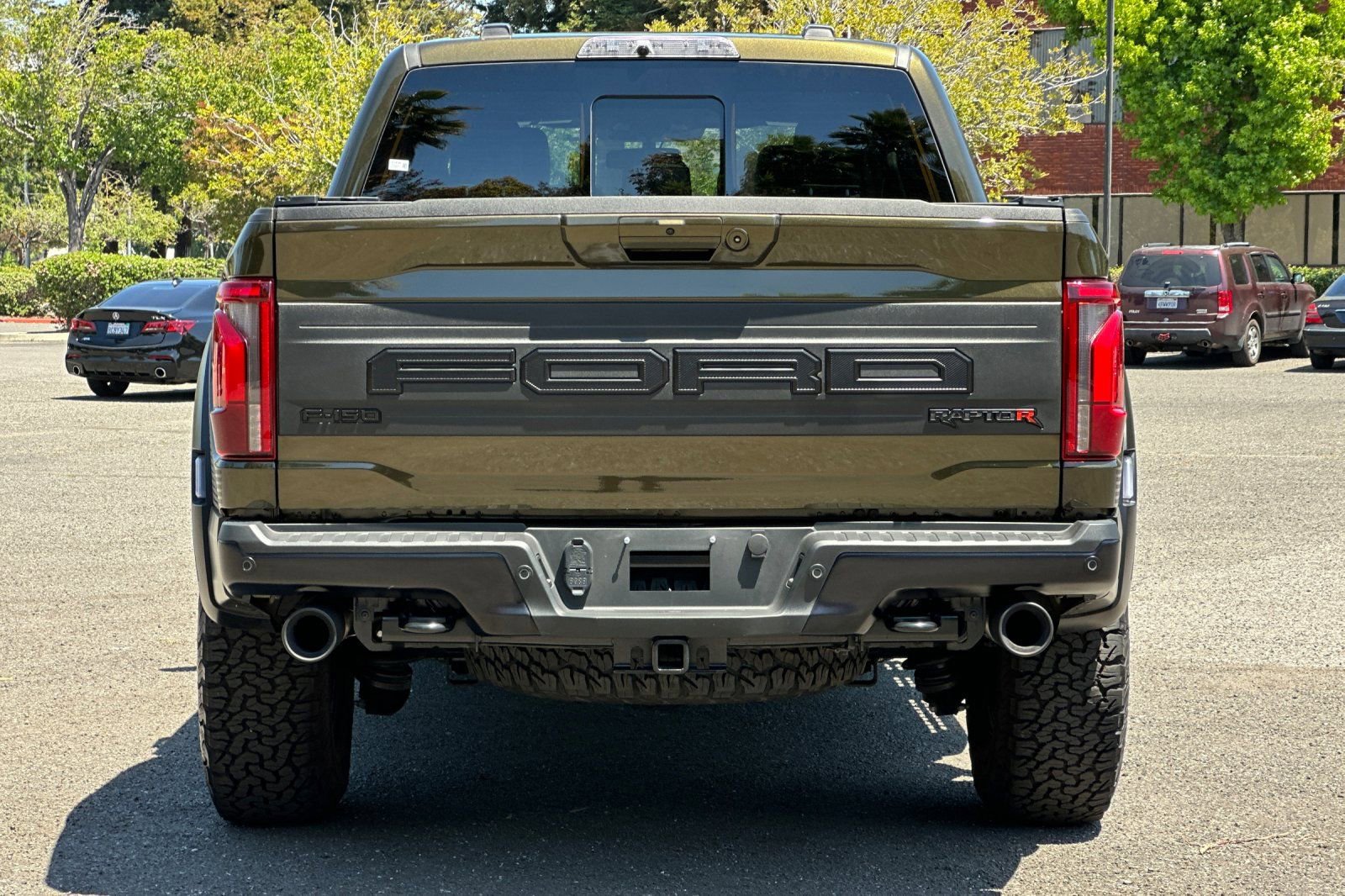 Certified 2025 Ford F150 Raptor w/ Equipment Group 803A Raptor R AWD/4WD image 4