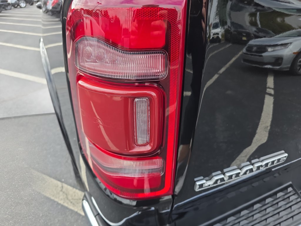 Used 2019 RAM 1500 Laramie AWD/4WD image 25