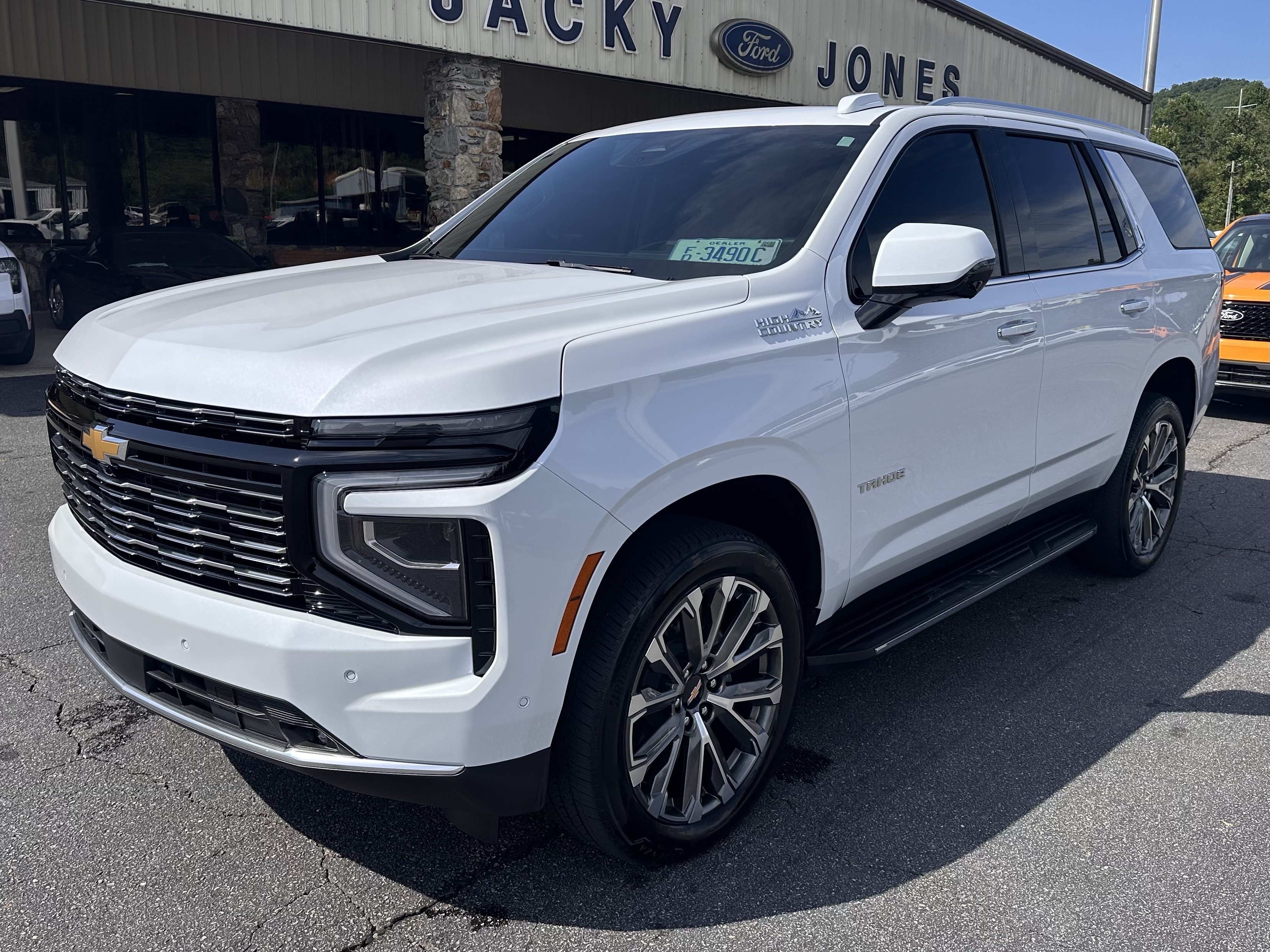 Used 2026 Chevrolet Tahoe High Country w/ Sun And Tow Package AWD/4WD image 2