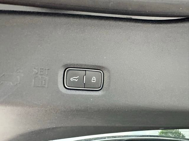 Certified 2025 Ford Expedition Active AWD/4WD image 19
