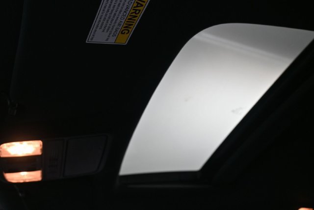 Used 2025 Honda Odyssey Sport-L image 17