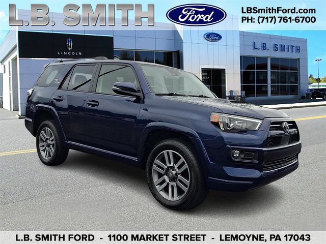 Used 2022 Toyota 4Runner TRD Sport w/ Technology Package AWD/4WD image 1