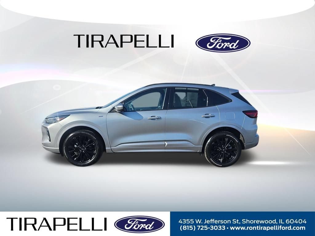 Certified 2023 Ford Escape ST-Line Elite AWD/4WD image 4