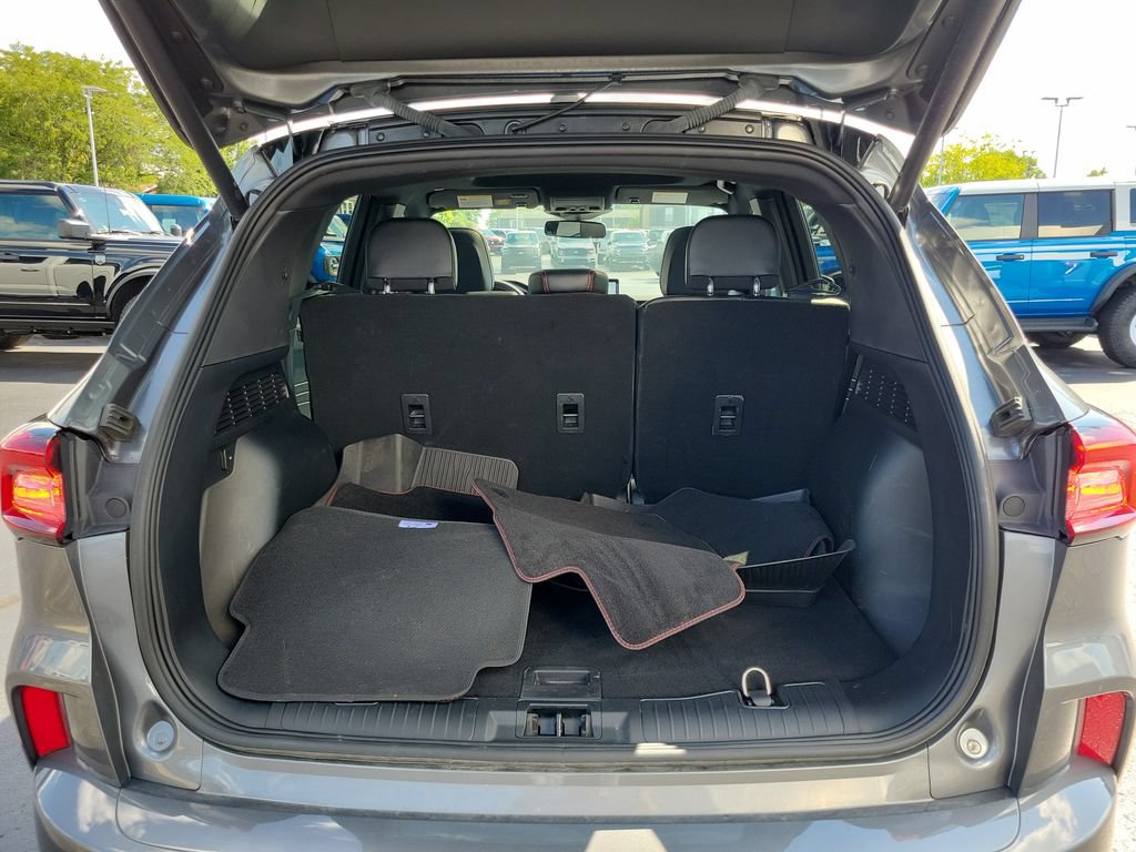 Certified 2023 Ford Escape ST-Line Elite w/ Premium Technology Package AWD/4WD image 10