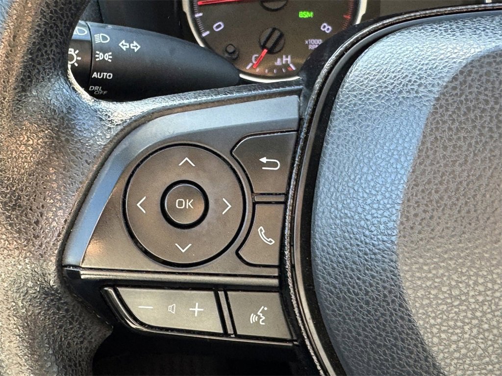 Used 2022 Toyota RAV4 XLE image 20