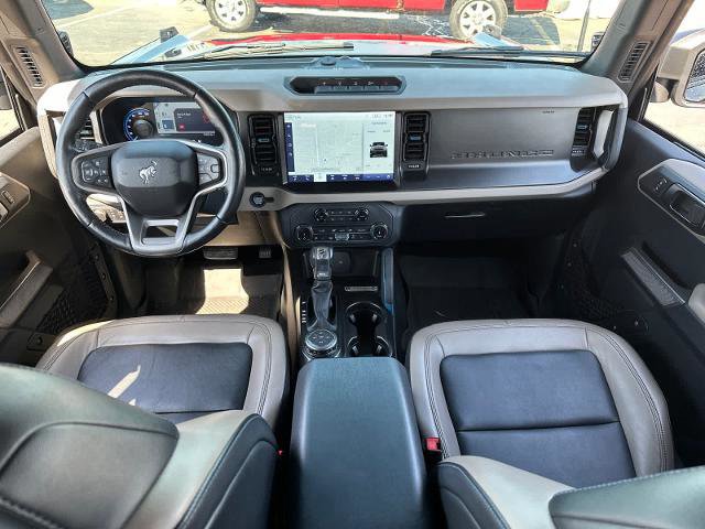 Certified 2022 Ford Bronco Wildtrak AWD/4WD image 15