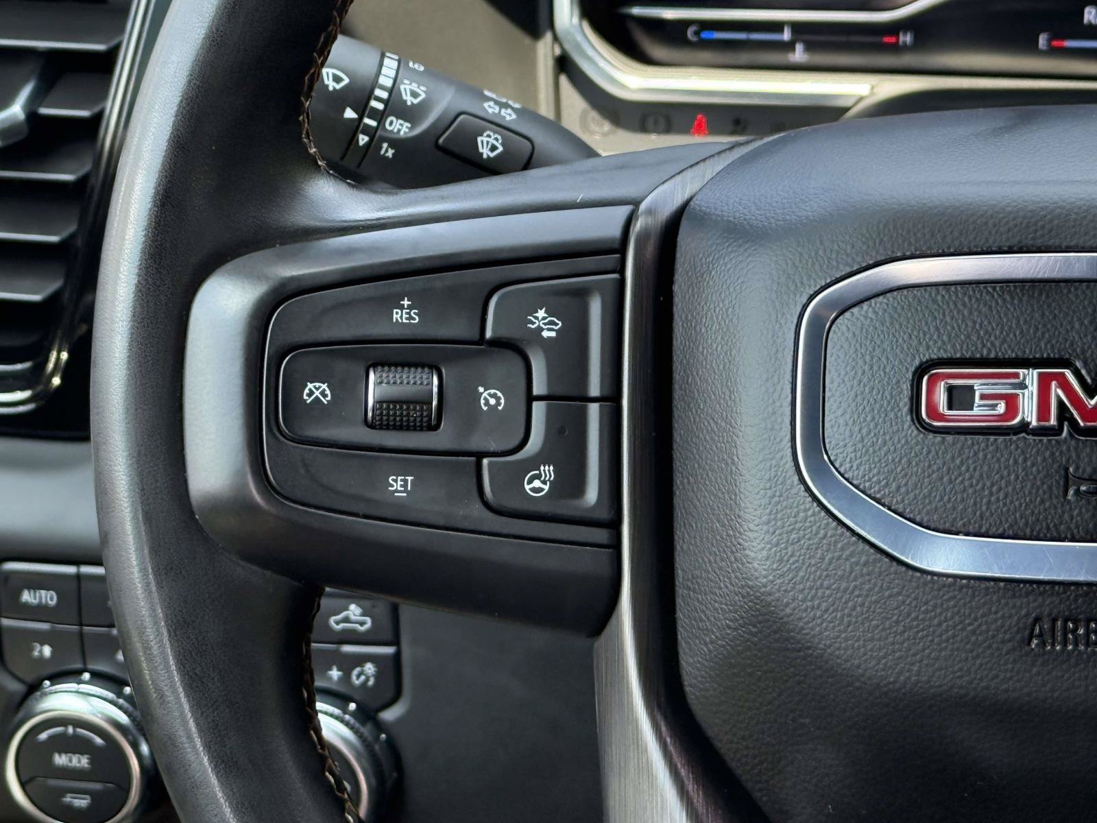 Used 2024 GMC Sierra 2500 AT4 w/ AT4 Premium Plus Package AWD/4WD image 13