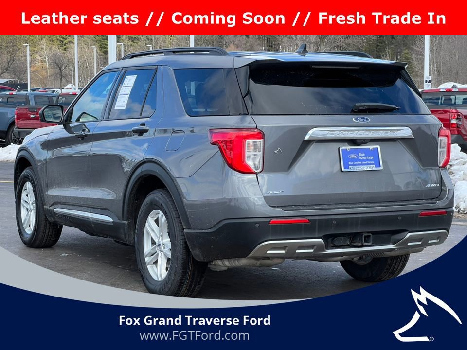 Certified 2022 Ford Explorer XLT w/ Equipment Group 202A image 4