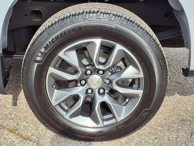 Used 2024 Chevrolet Silverado 1500 LT AWD/4WD image 28