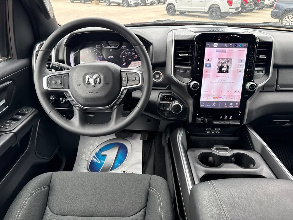 Used 2025 RAM 1500 Big Horn AWD/4WD image 9