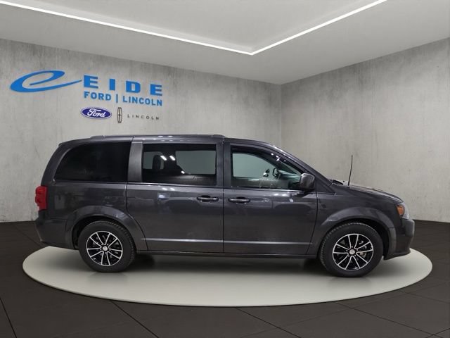Used 2019 Dodge Grand Caravan GT FWD image 2