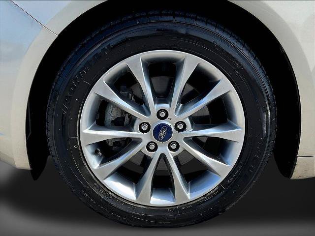 Certified 2017 Ford Fusion SE w/ Fusion SE Technology Package FWD image 34