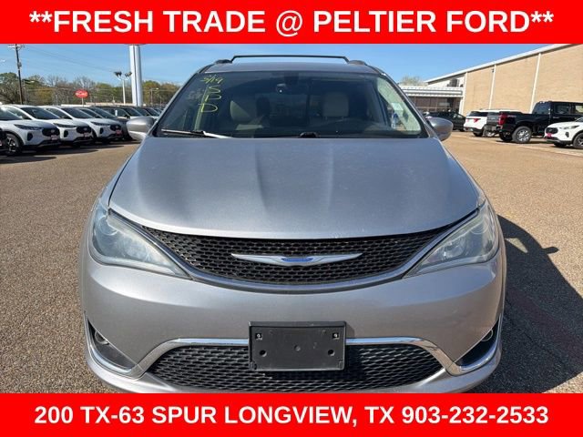 Used 2019 Chrysler Pacifica Touring-L Plus w/ Tire & Wheel Group image 8