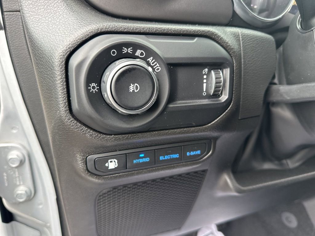 Used 2023 Jeep Wrangler Unlimited image 19