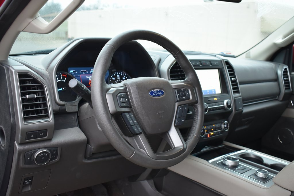 Certified 2020 Ford Expedition XLT w/ Equipment Group 202A image 8