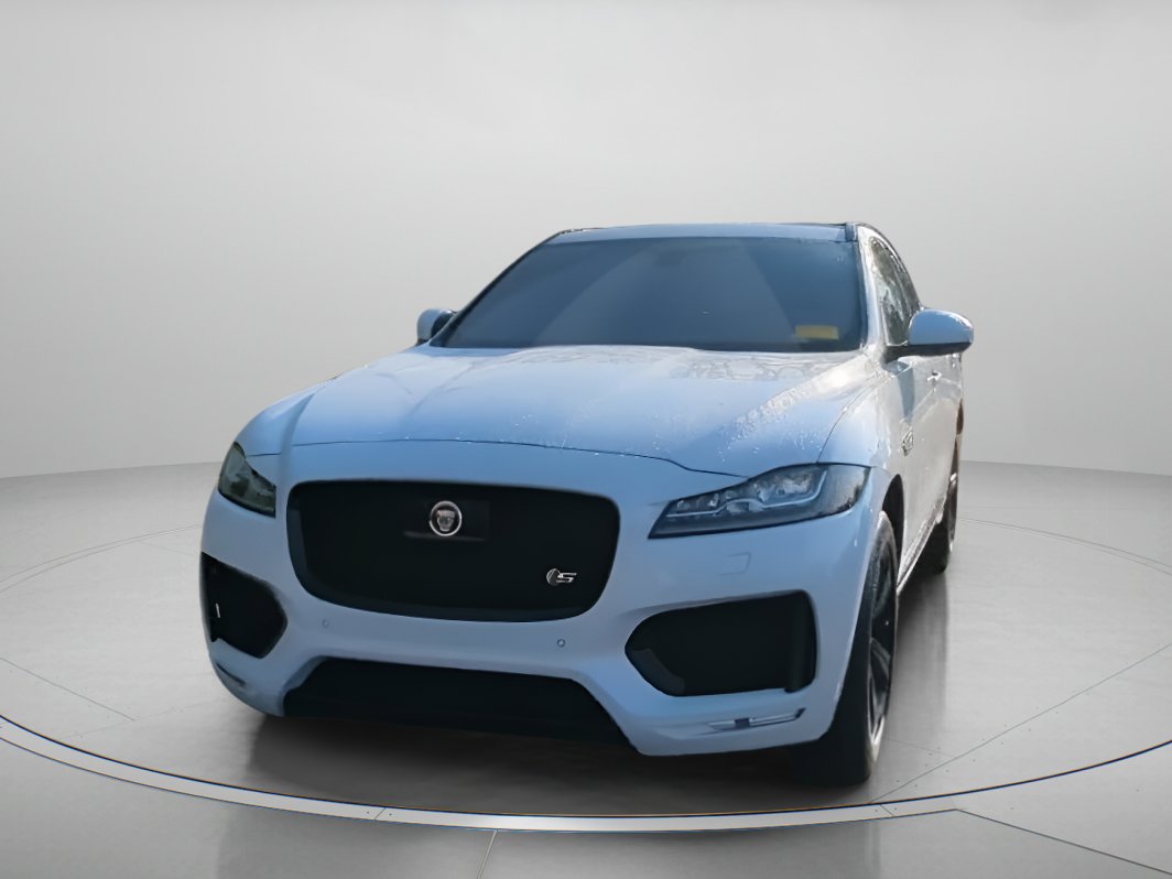 Used 2019 Jaguar F-PACE S image 4