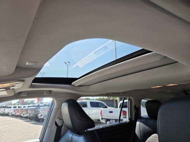 Used 2022 Toyota Highlander XLE FWD image 15
