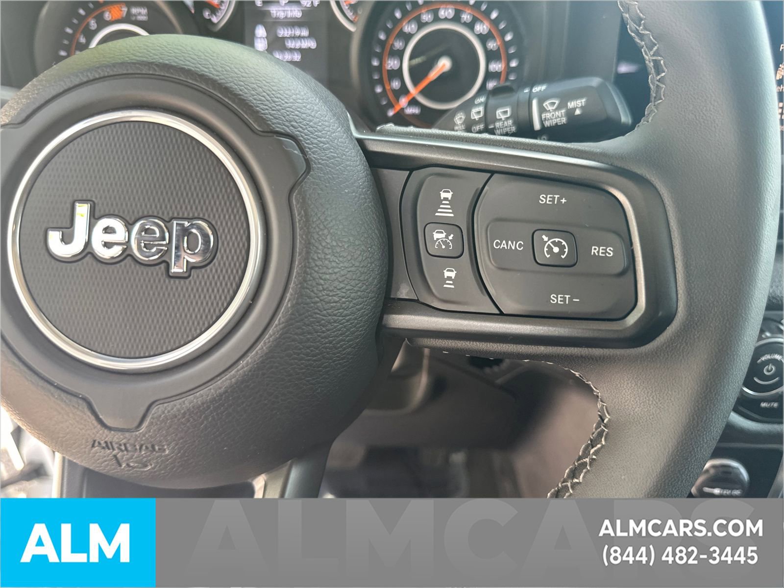 Used 2025 Jeep Wrangler Unlimited Sport AWD/4WD image 31