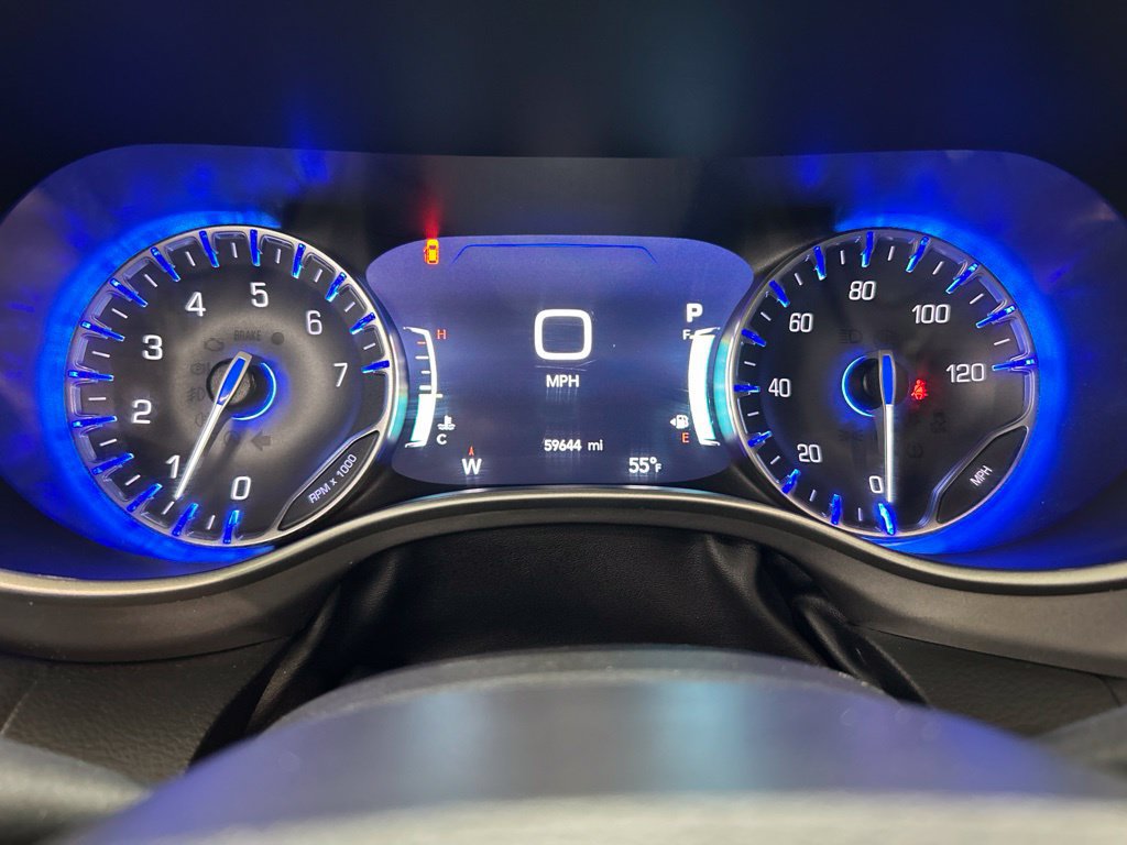 Used 2023 Chrysler Pacifica Touring-L FWD image 17