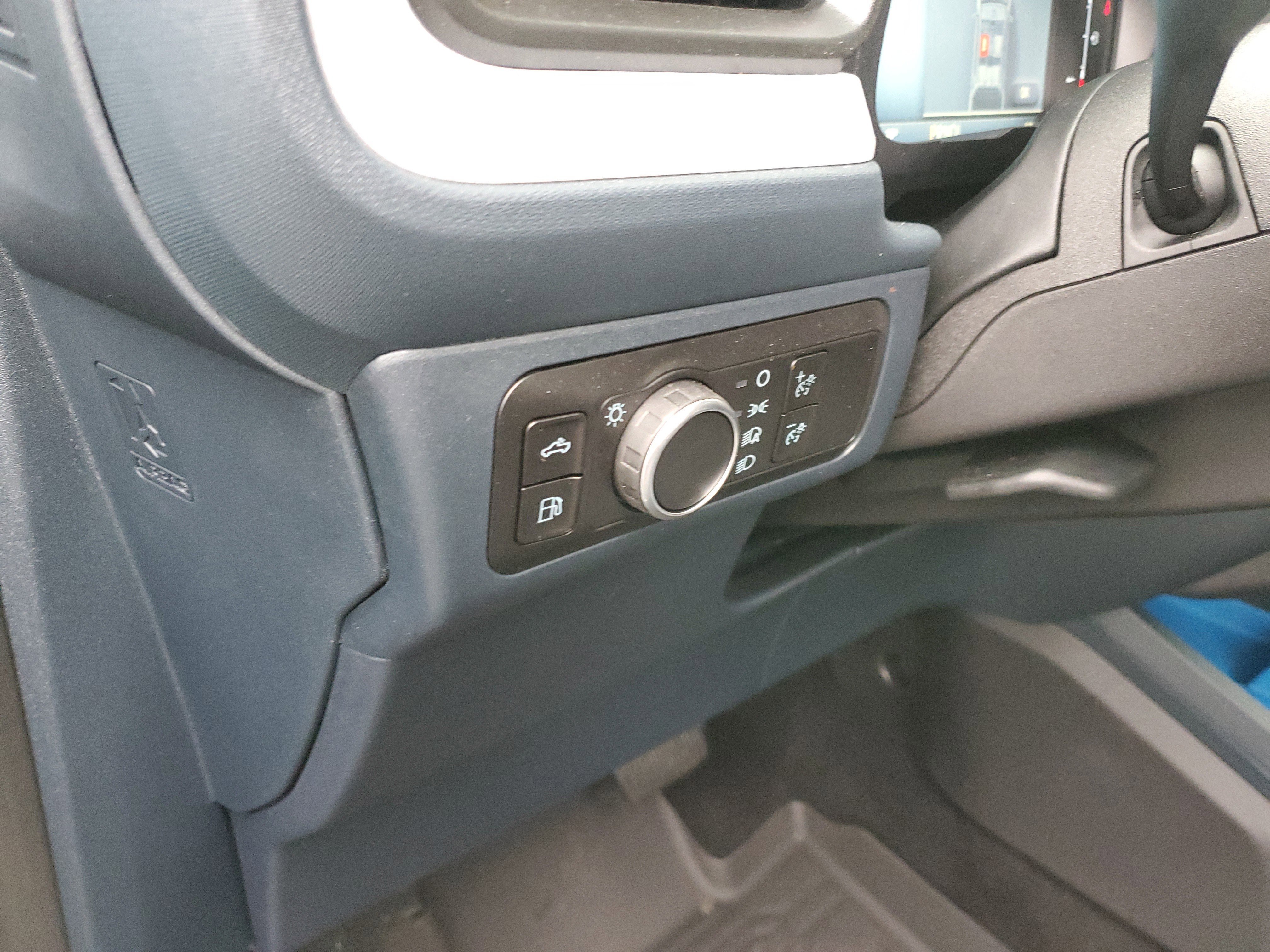 Certified 2025 Ford Maverick XLT image 20