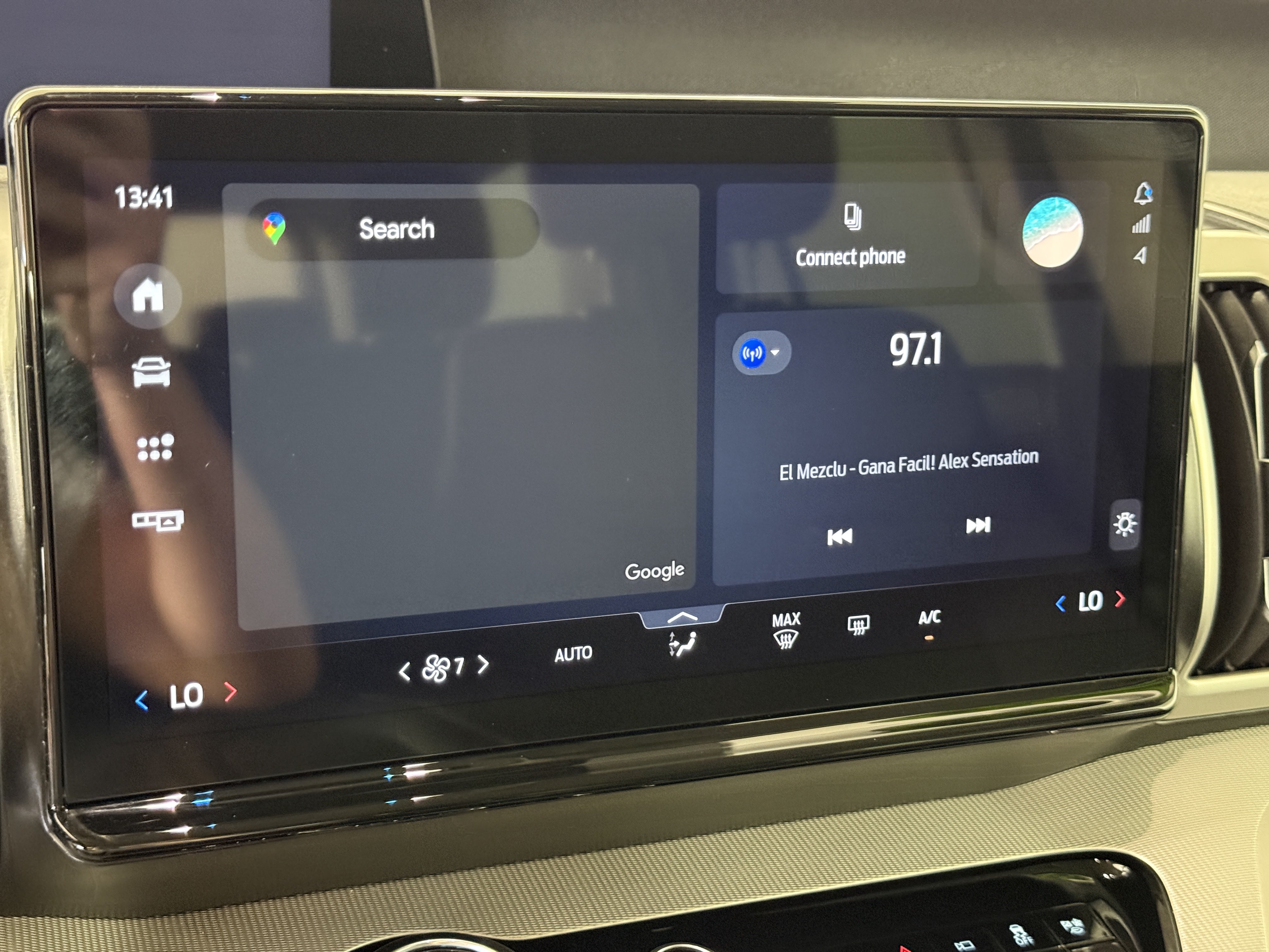 Certified 2025 Ford Expedition Active RWD image 19