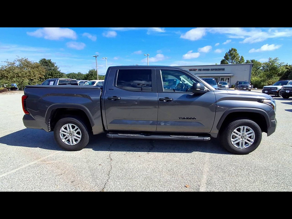 Used 2024 Toyota Tundra SR5 AWD/4WD image 9