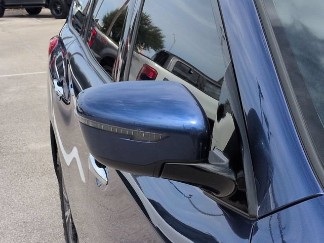 Used 2020 Nissan Pathfinder S AWD/4WD image 12