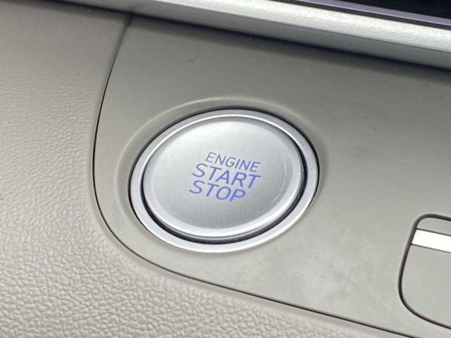 Used 2025 Hyundai Elantra SEL w/ Cargo Package image 29