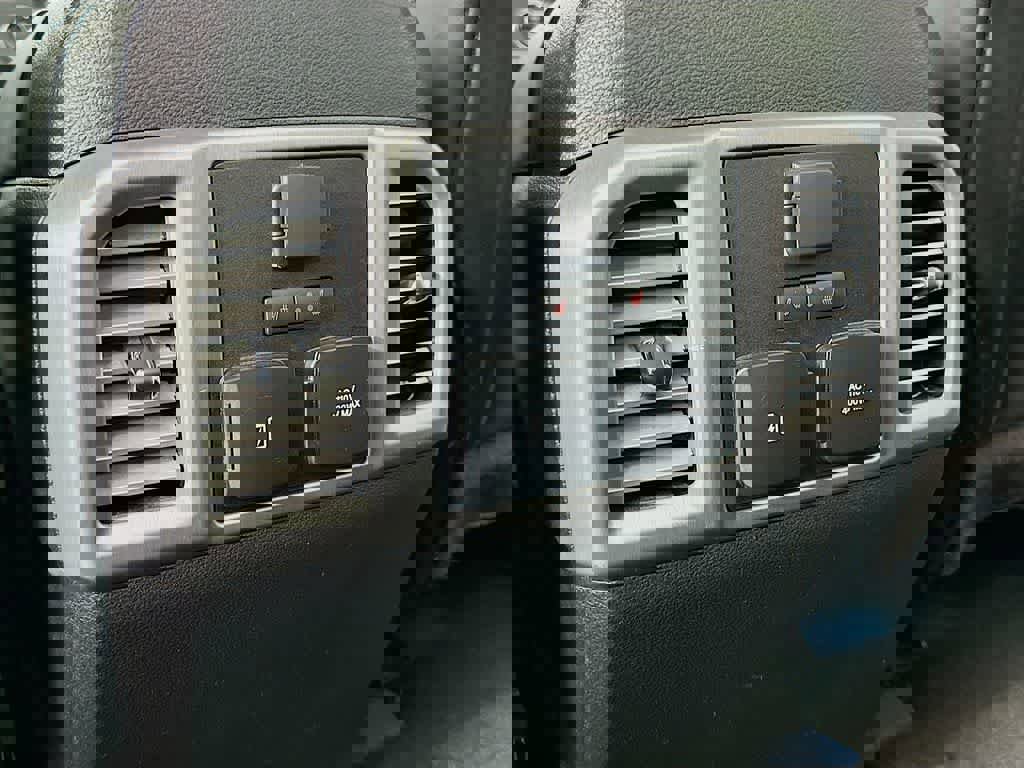 Certified 2018 Ford F350 Platinum w/ Platinum Ultimate Package image 13