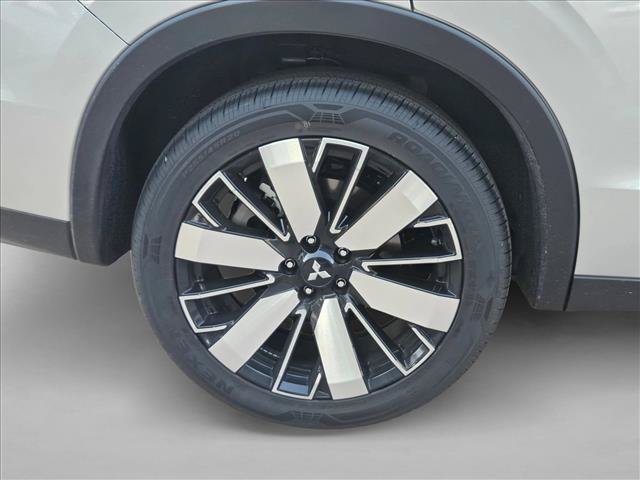 Used 2026 Mitsubishi Outlander SE FWD image 20