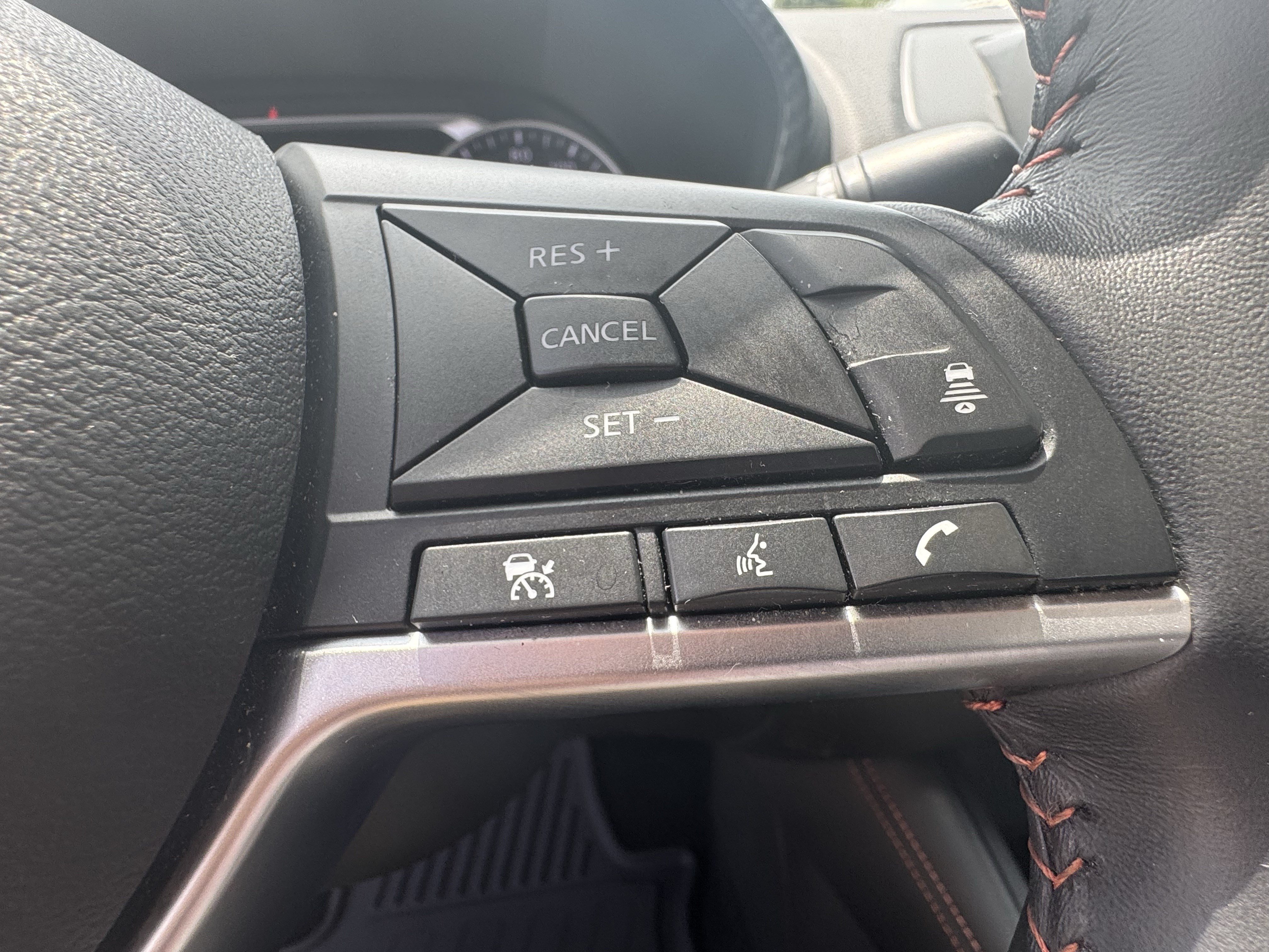 Used 2021 Nissan Sentra SR FWD image 32