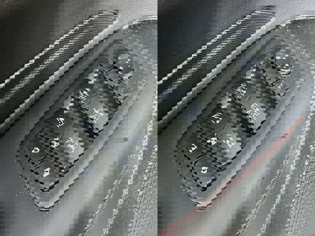 Used 2025 Dodge Durango R/T image 30