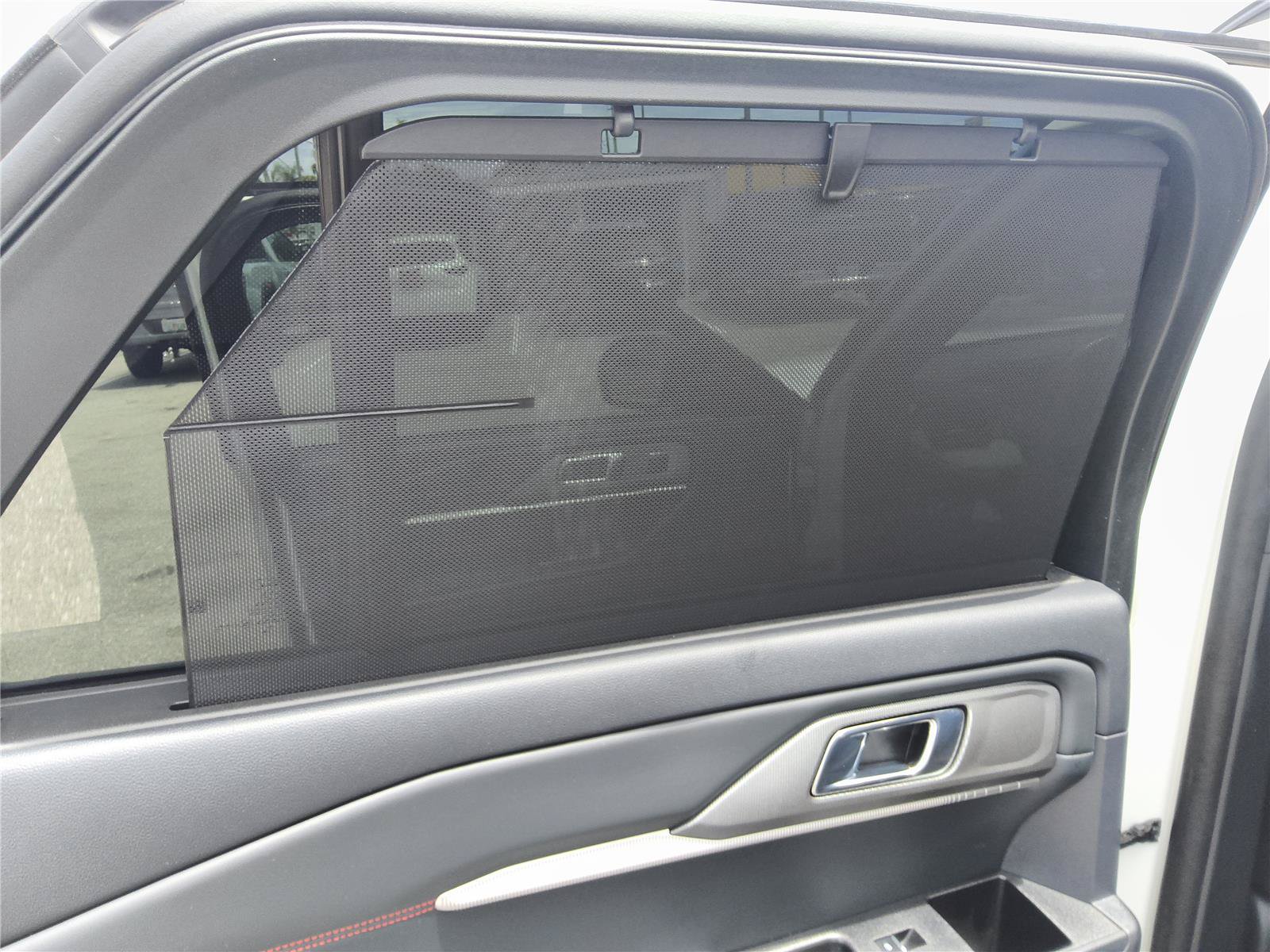 Certified 2025 Ford Explorer ST-Line w/ Premium Package RWD image 22