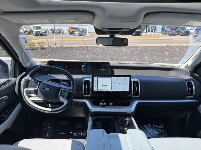 Certified 2025 Ford Expedition Max Platinum AWD/4WD image 41