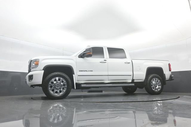 Used 2019 GMC Sierra 2500 Denali image 28