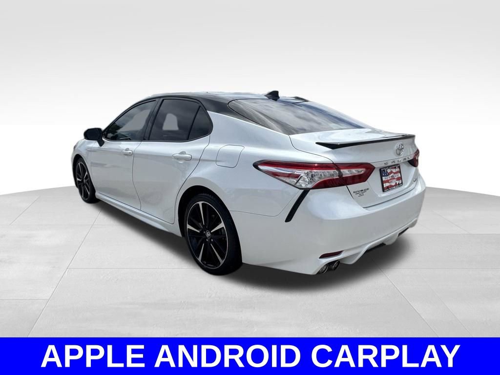 Used 2020 Toyota Camry XSE image 6