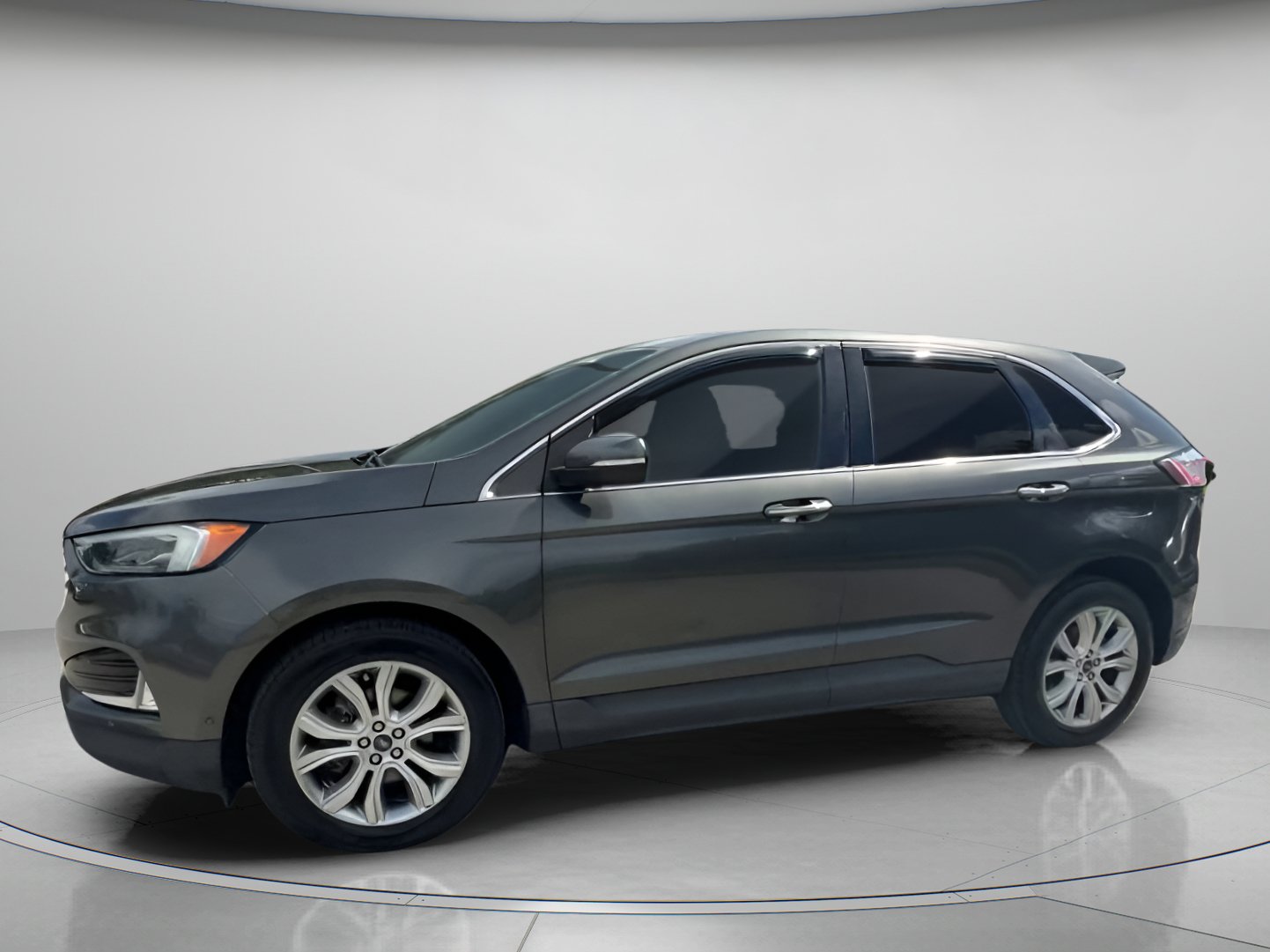 Certified 2019 Ford Edge Titanium w/ Equipment Group 301A FWD image 15