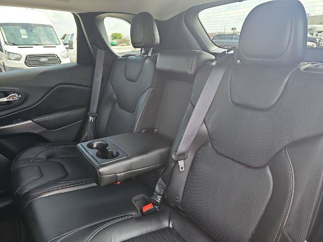 Used 2019 Jeep Cherokee Limited w/ Trailer Tow Group AWD/4WD image 13