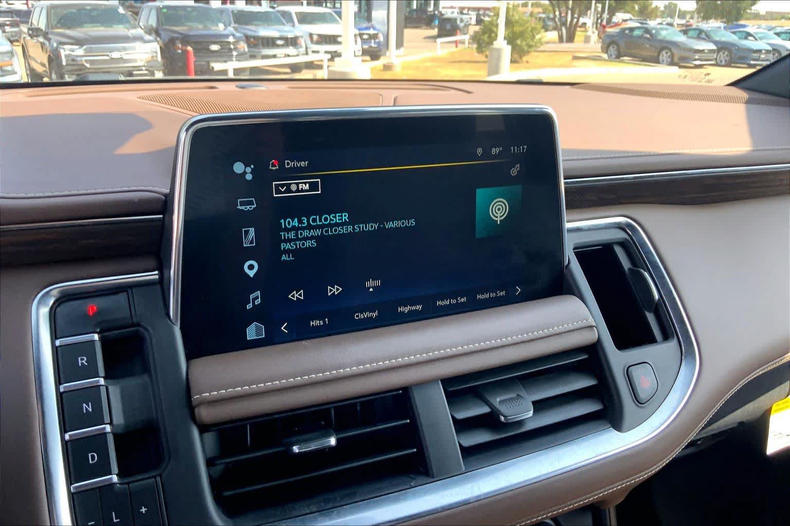Used 2023 Chevrolet Tahoe High Country w/ Premium Package 2 AWD/4WD image 34