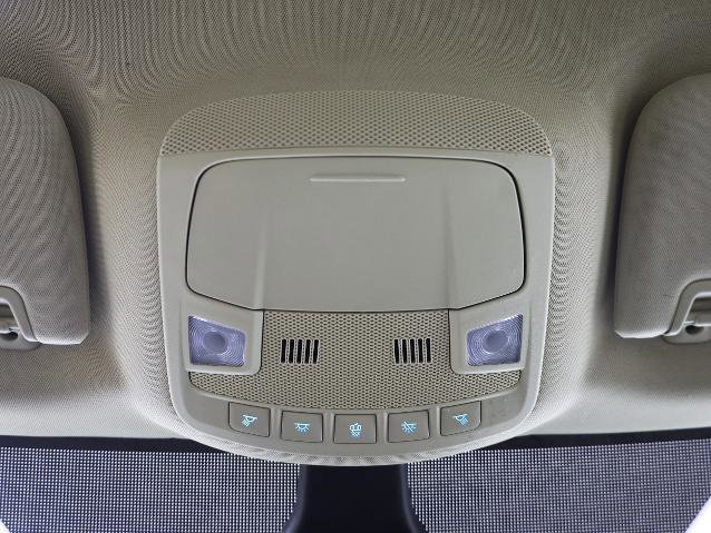 Certified 2020 Ford Edge SE image 17