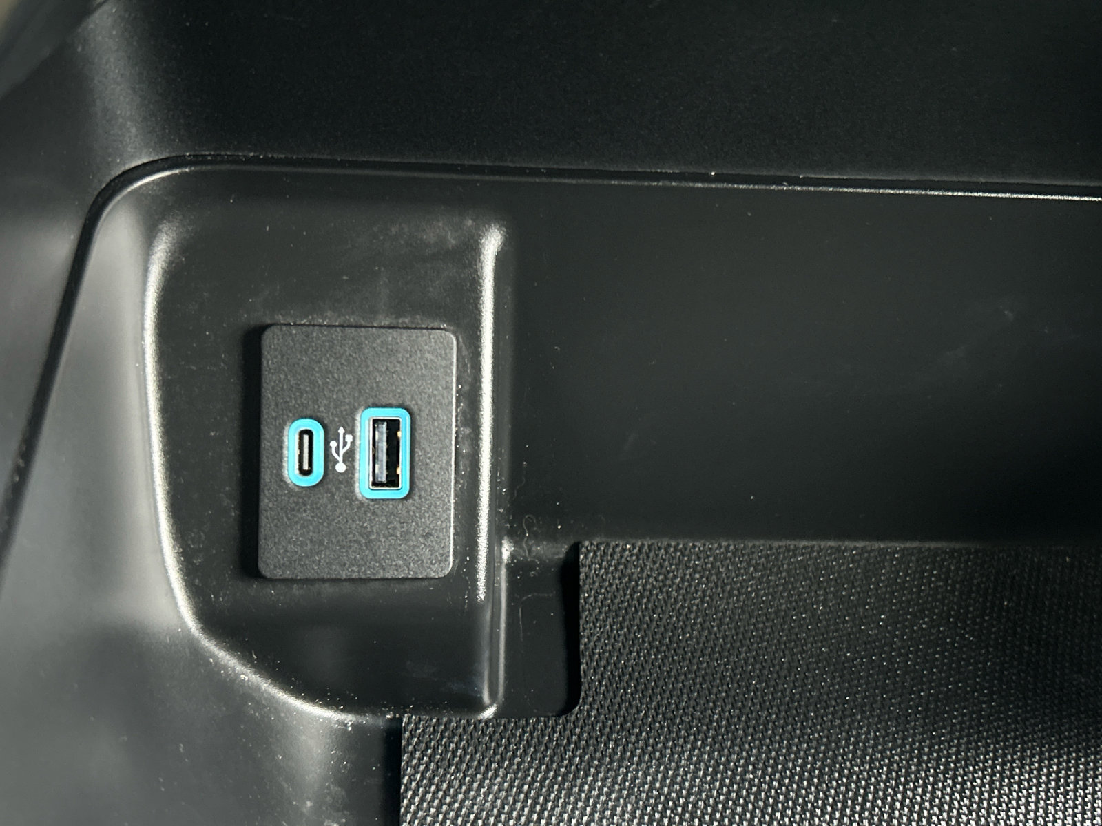 Certified 2024 Ford F150 XLT w/ Equipment Group 302A MID AWD/4WD image 19