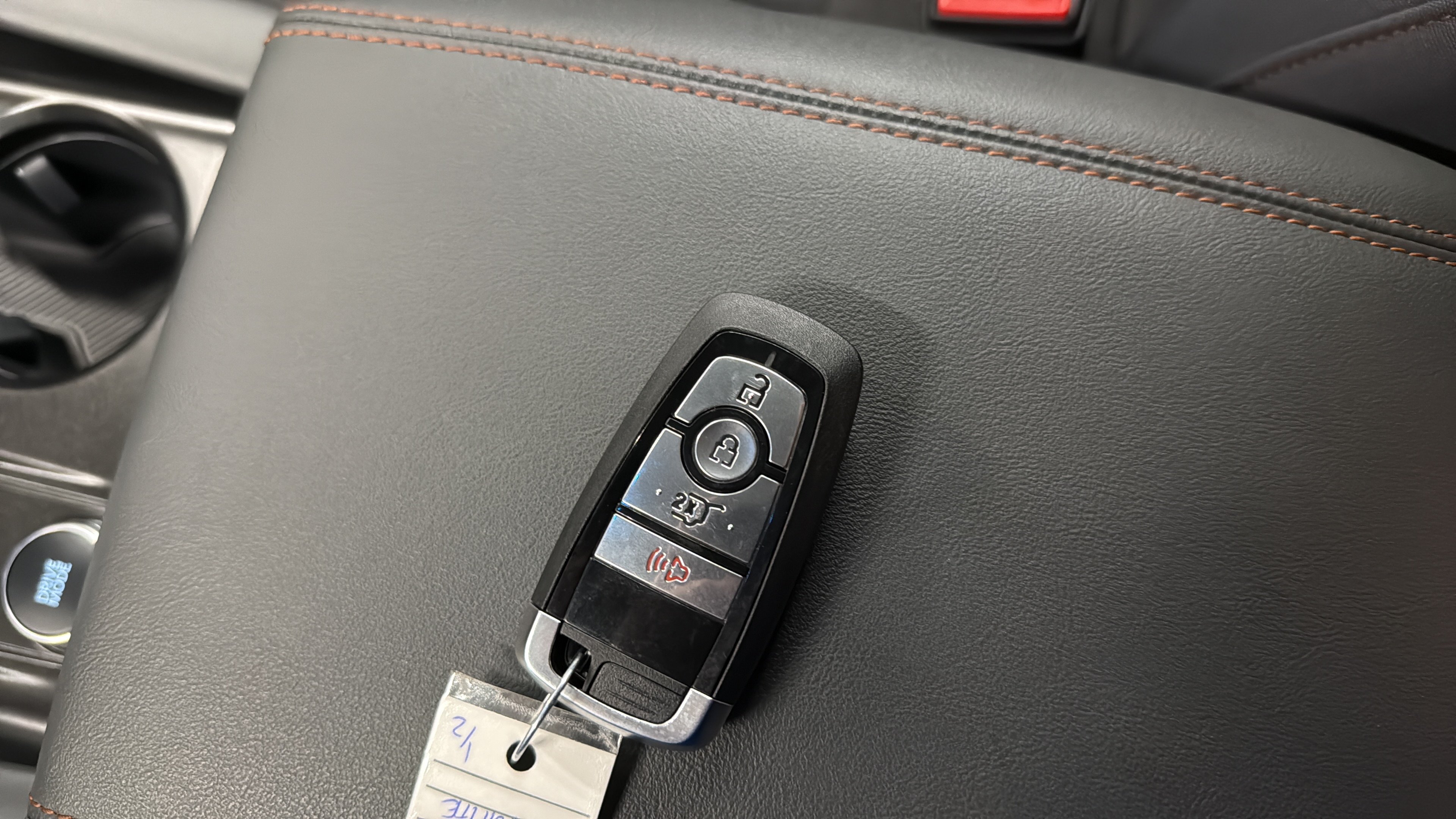 Certified 2025 Ford Explorer Active AWD/4WD image 23