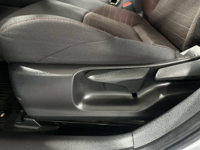 Used 2023 Toyota Corolla SE w/ SE Package AWD/4WD image 18