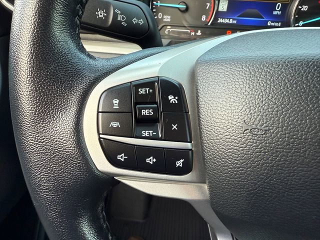 Certified 2022 Ford Explorer XLT w/ Equipment Group 202A image 16