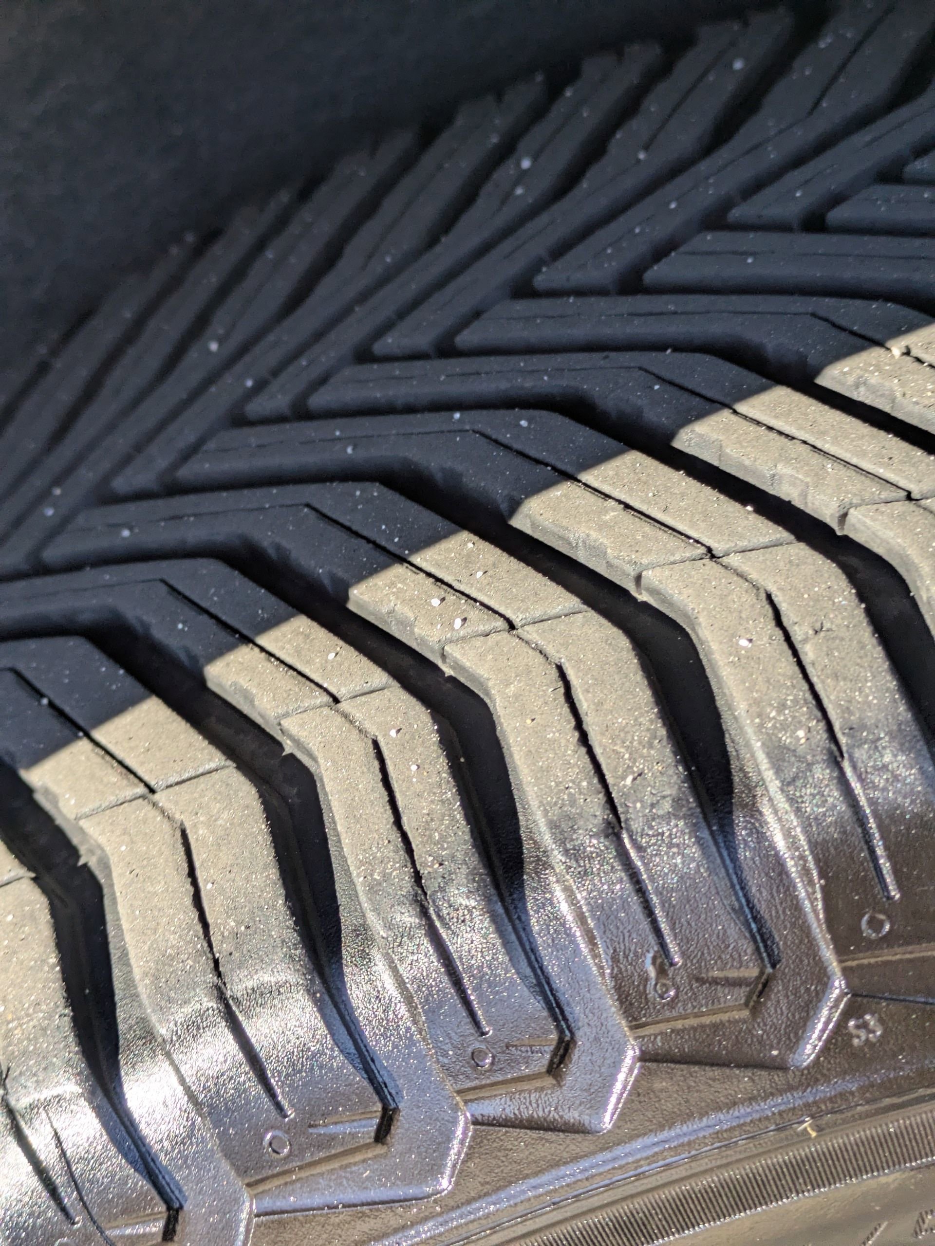 Used 2021 Jeep Grand Cherokee Laredo X image 9