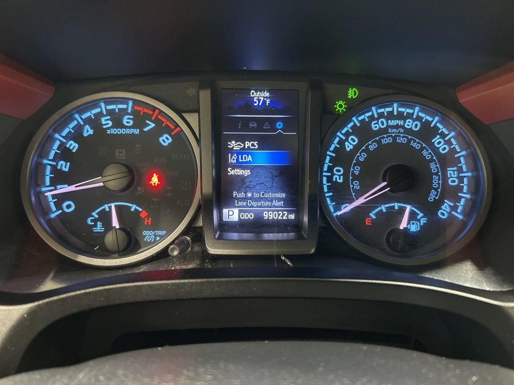Used 2020 Toyota Tacoma TRD Sport image 16