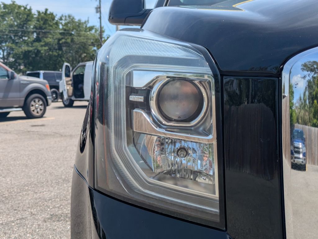Used 2020 GMC Yukon Denali AWD/4WD image 10