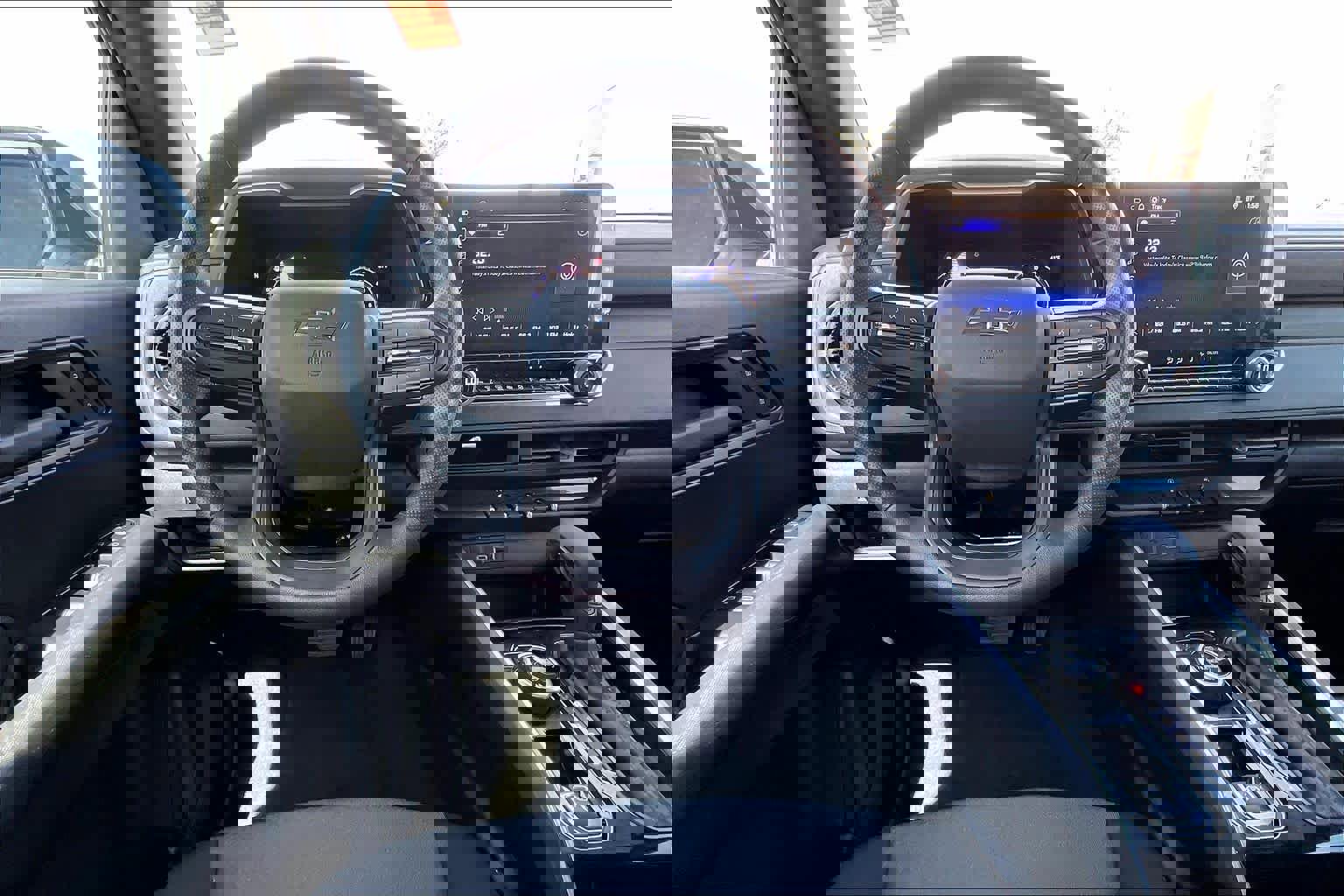 Used 2026 Chevrolet Colorado Trail Boss image 8