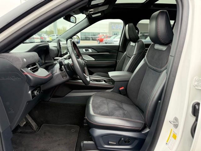Certified 2025 Ford Explorer ST AWD/4WD image 15