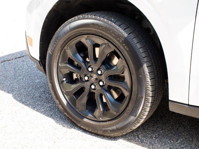 Certified 2023 Ford Maverick Lariat w/ Lariat Luxury Package AWD/4WD image 5